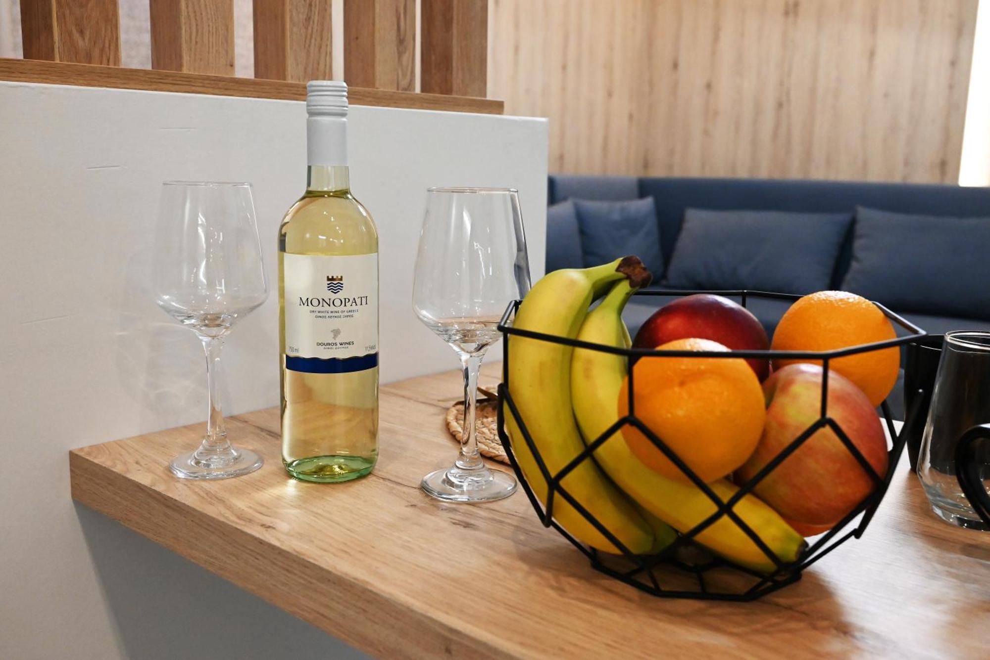 Mouson Luxury With Free Private Parking Apartment